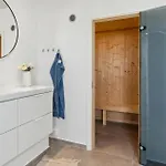 Prázdninový dům In With Kitchen *