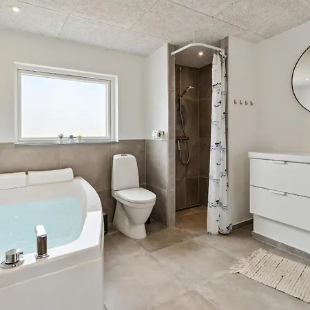 In With Kitchen Holiday home Norre Nebel