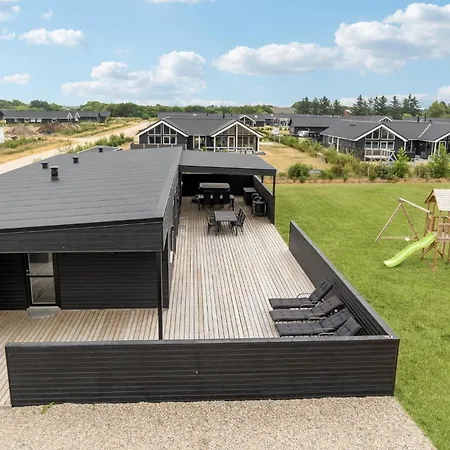 In With Kitchen Norre Nebel